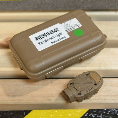 Тактичний ліхтарик на шолом WNEO5016-DE-GR в кейсі койот 70х60 мм buy90185bls фото